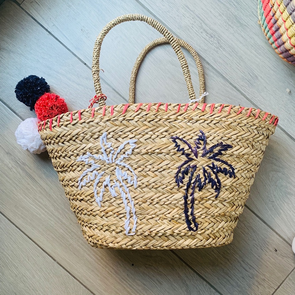 NWT Sundry Straw Woven Raffia Basket Tote Bag